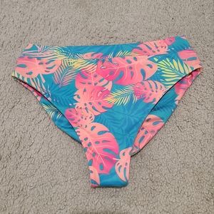 NWOT Enviro Co. High Hip Shorts Tropical Print